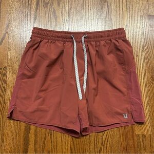Vuori Course Run Shorts Men's Small Red Orange Lined Athleisure Performance 5”